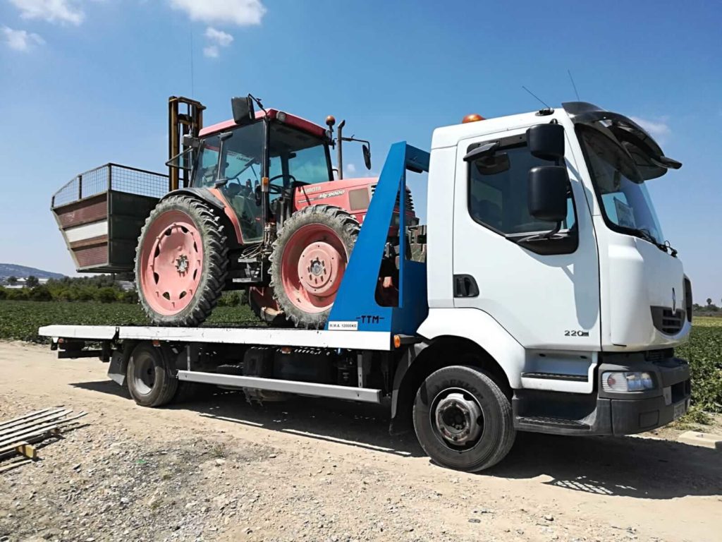 MURPATRANS Empresa de transporte de tractores y transporte de maquinaria agrícola en Murcia y Alicante