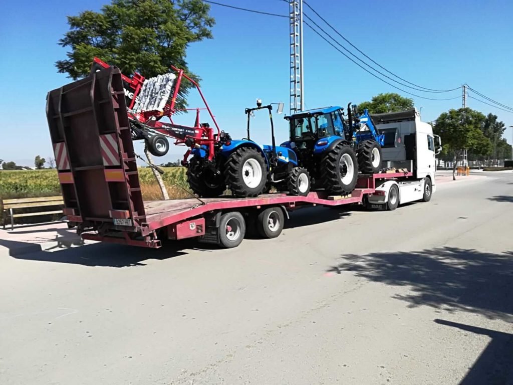 Transporte de maquinaria agrícola - Transporte de tractores - MURPATRANS